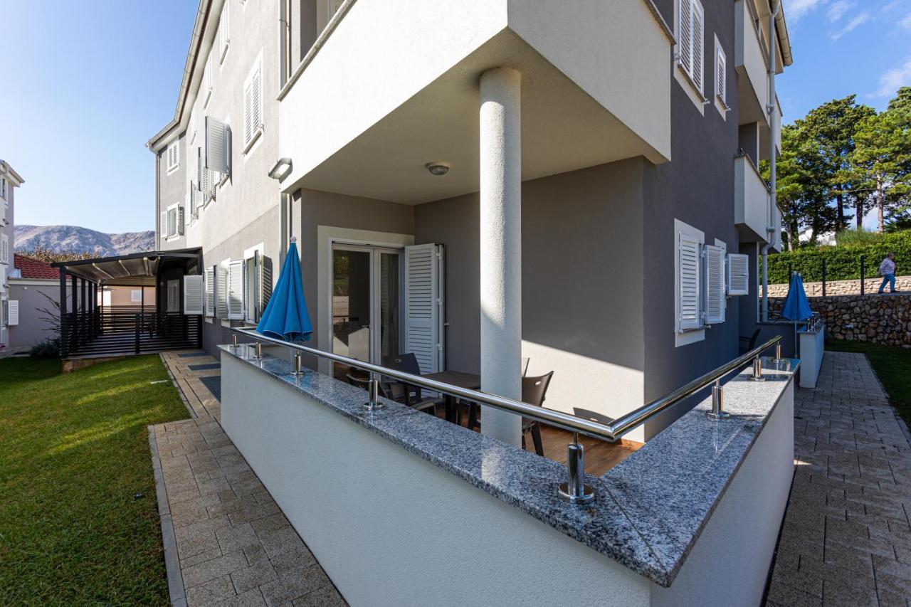 Apartments Crnekovic Tomislava 8A Baška Esterno foto
