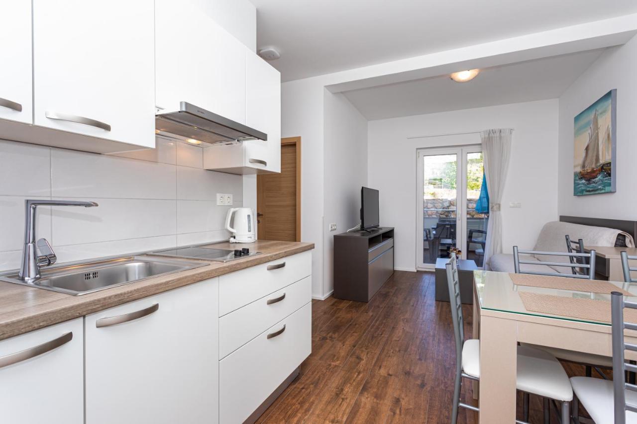 Apartments Crnekovic Tomislava 8A Baška Esterno foto