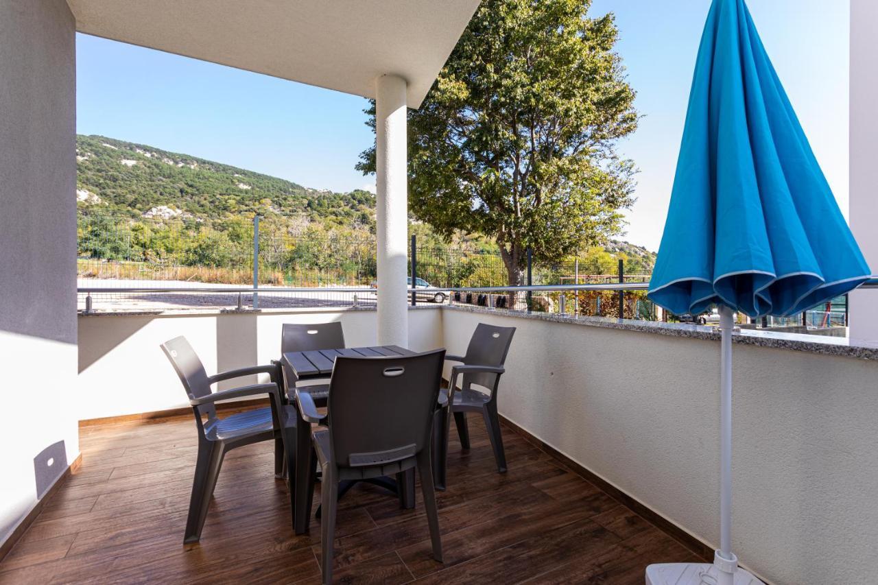Apartments Crnekovic Tomislava 8A Baška Esterno foto