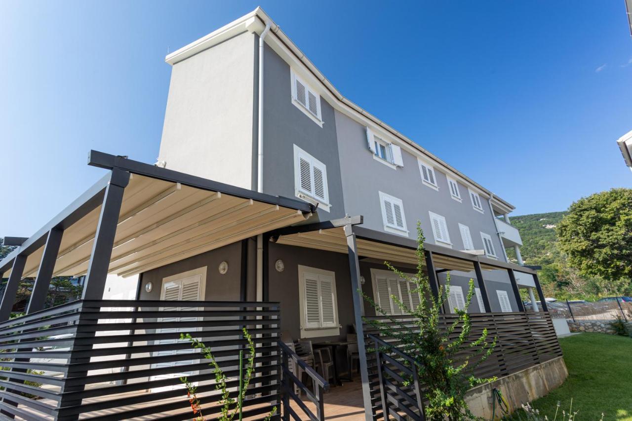 Apartments Crnekovic Tomislava 8A Baška Esterno foto