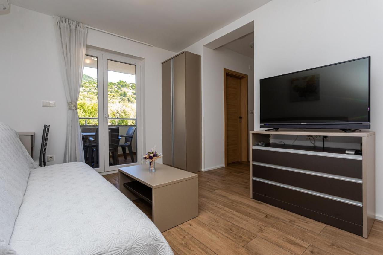 Apartments Crnekovic Tomislava 8A Baška Esterno foto