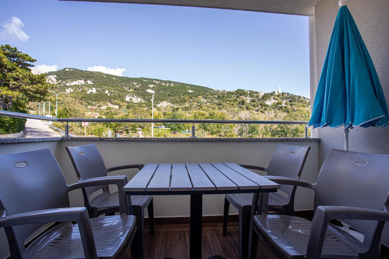Apartments Crnekovic Tomislava 8A Baška Esterno foto