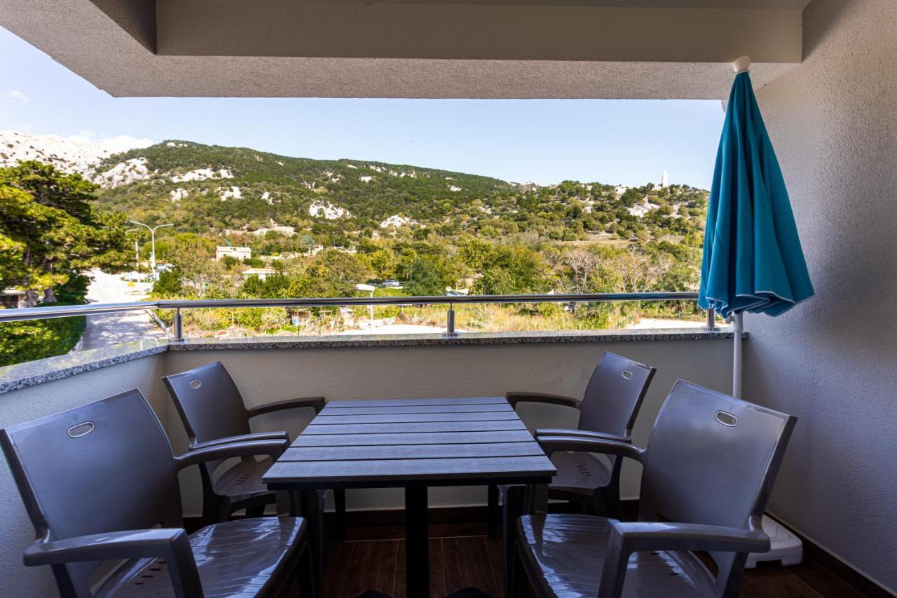 Apartments Crnekovic Tomislava 8A Baška Esterno foto