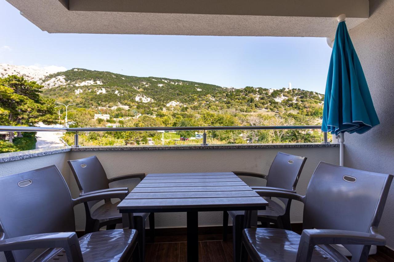 Apartments Crnekovic Tomislava 8A Baška Esterno foto