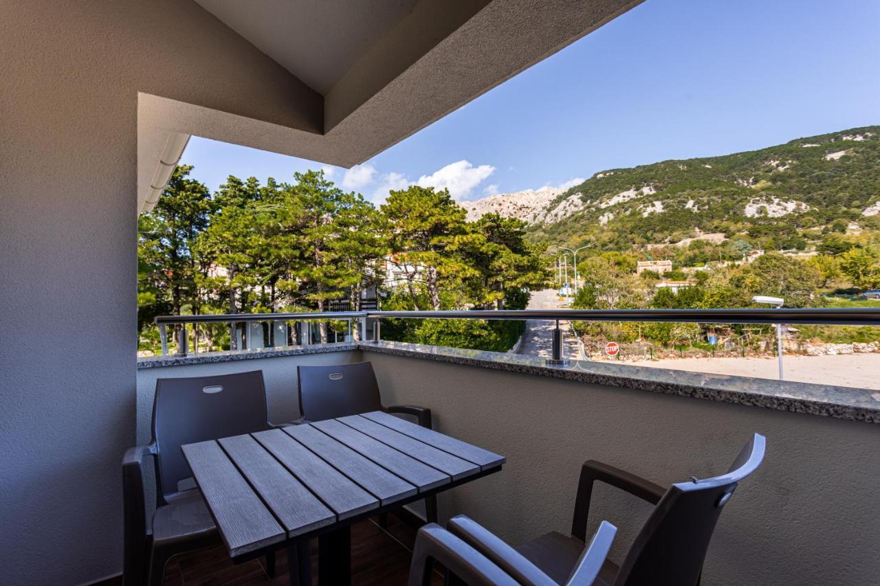 Apartments Crnekovic Tomislava 8A Baška Esterno foto