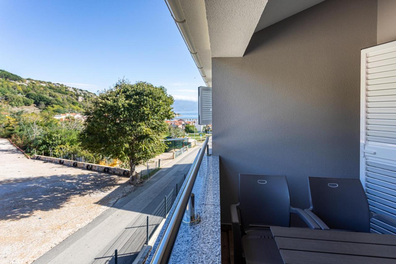 Apartments Crnekovic Tomislava 8A Baška Esterno foto