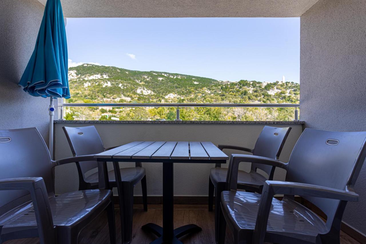 Apartments Crnekovic Tomislava 8A Baška Esterno foto