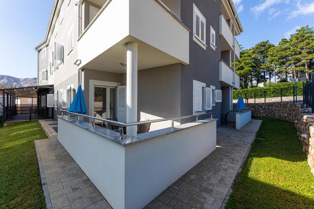 Apartments Crnekovic Tomislava 8A Baška Esterno foto